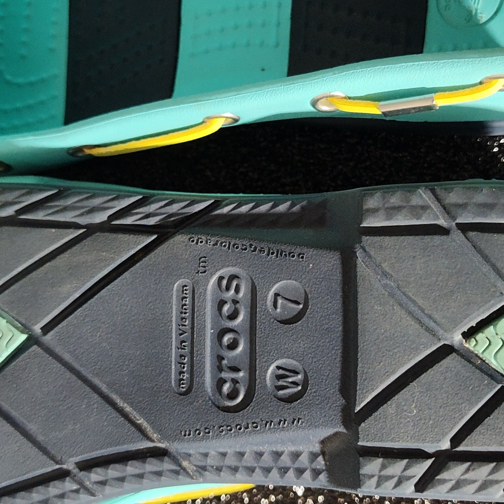 Crocs Shoes - Picture 5 of 6